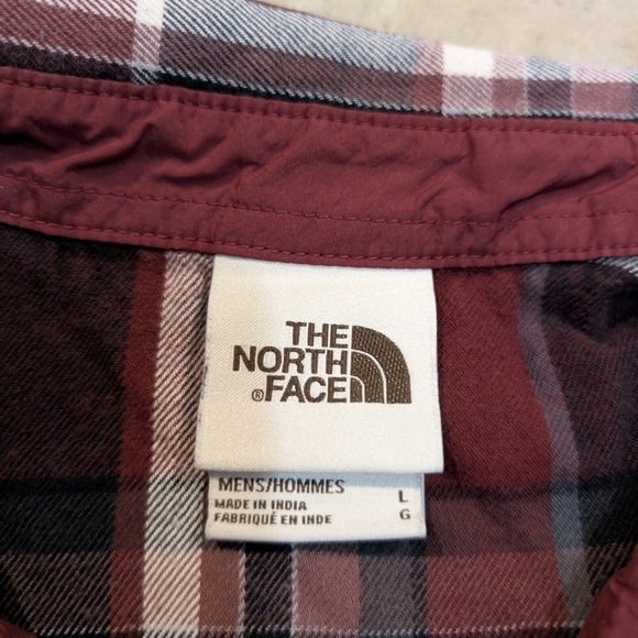 The North Face Men's L Plaid Flannel Button Up Red Black - Picture 3 of 5